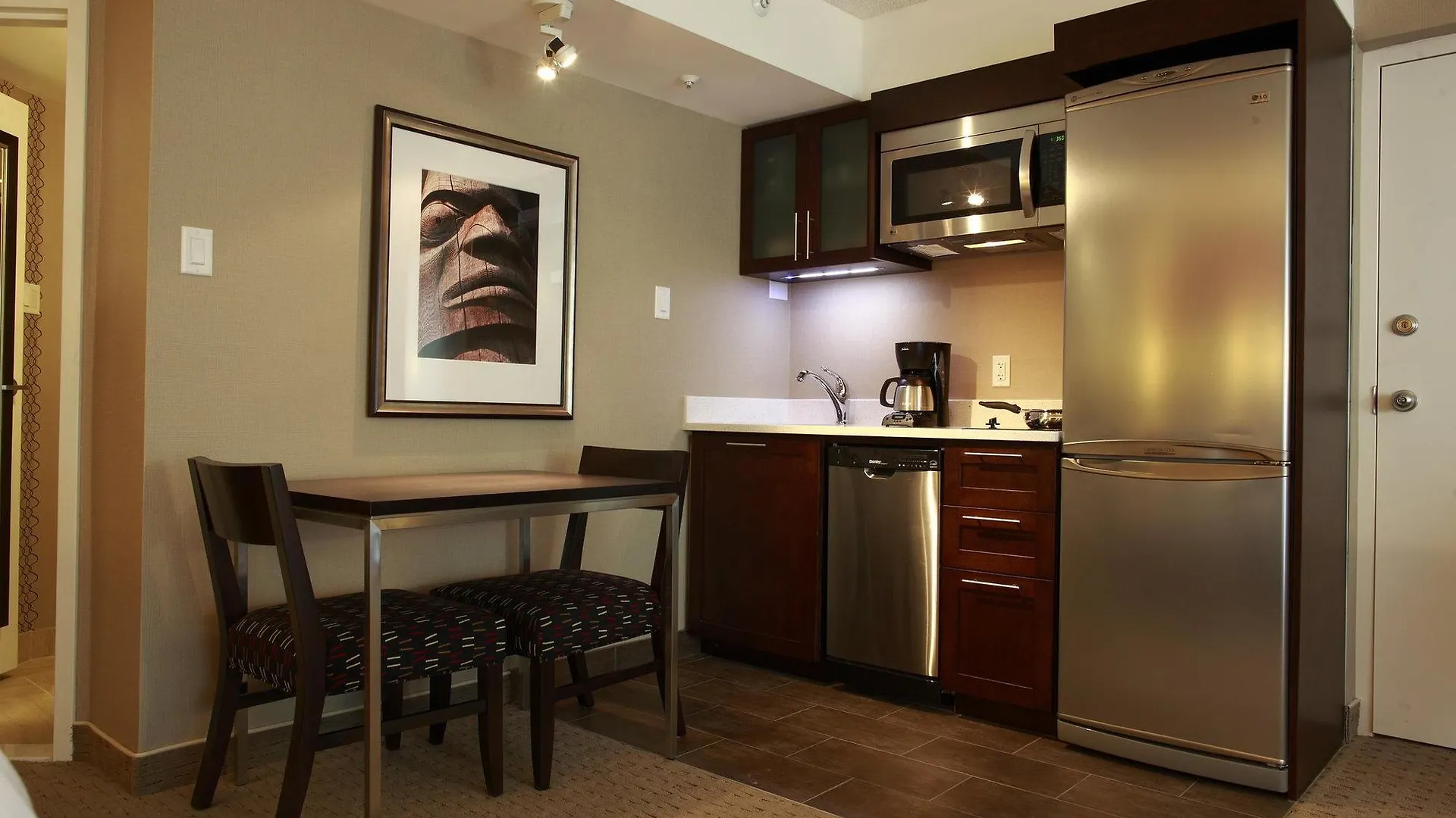 Residence Inn By Marriott Vancouver Downtown Hotel